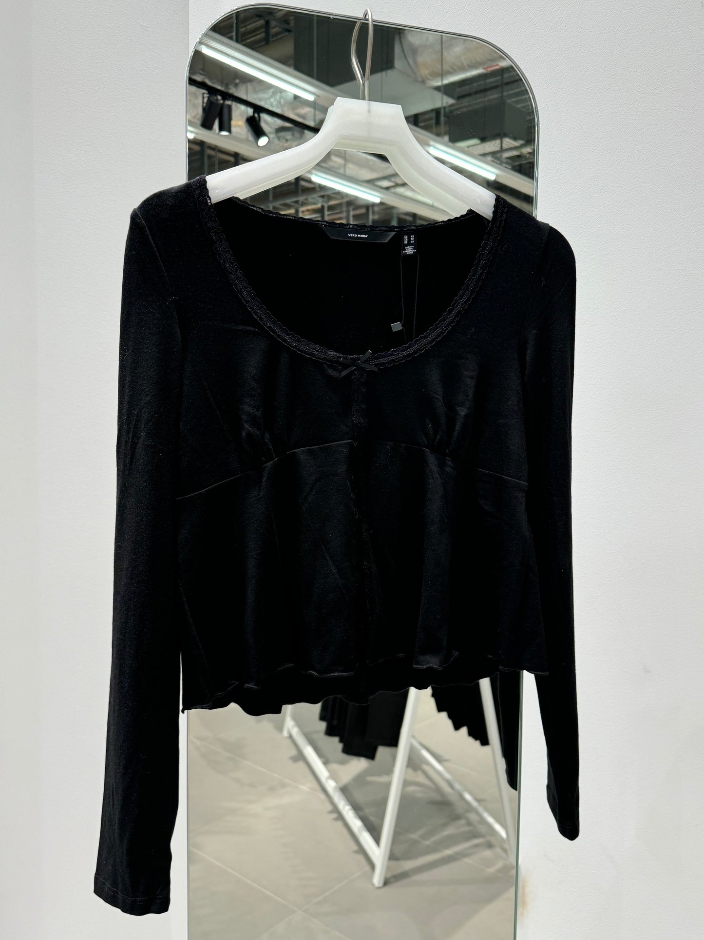VMTIA Top - Black