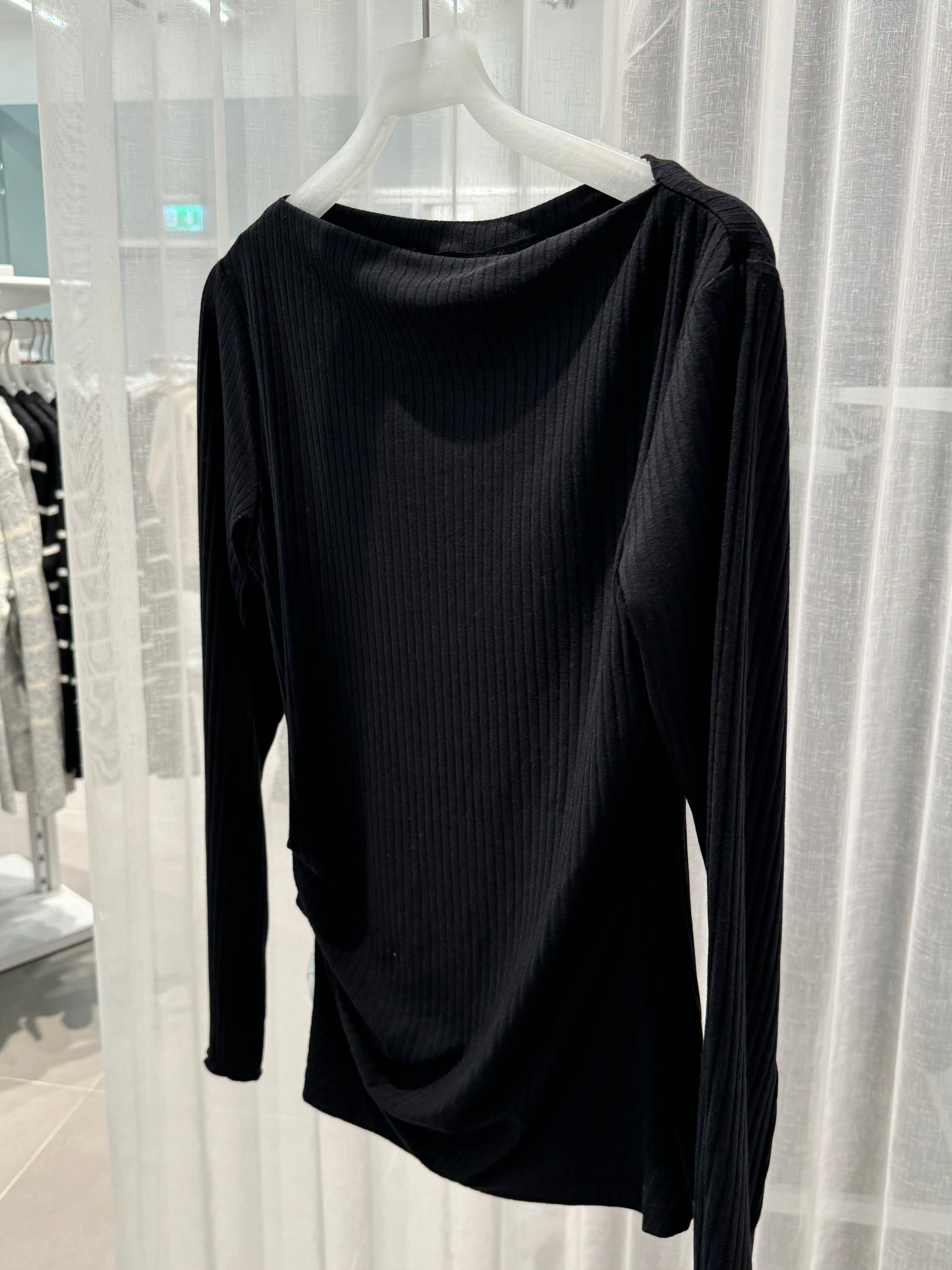 VMEVA Top - Black