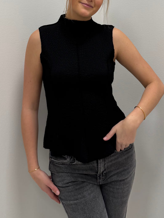 VMTHANA Top - Black