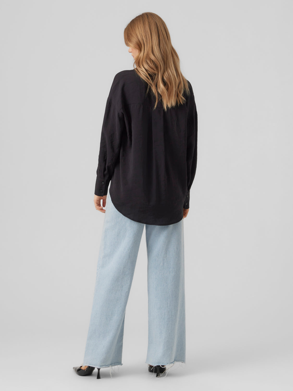 VMQUEENY Shirts - Black