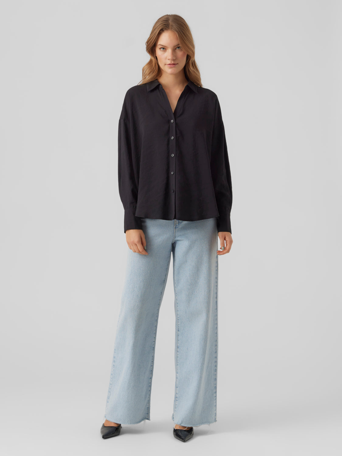 VMQUEENY Shirts - Black